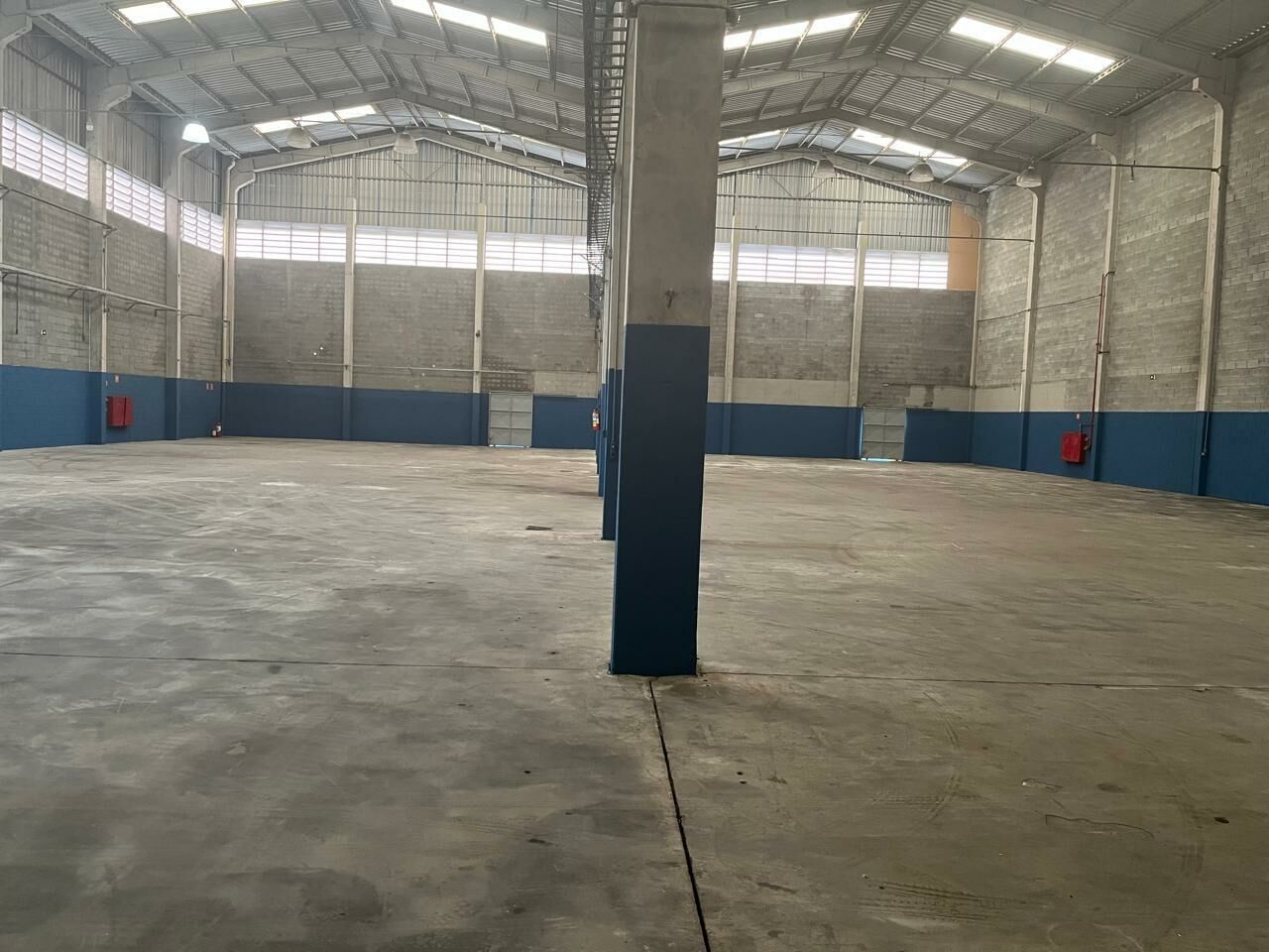 Comercial para Locação - Colônia Zona Leste