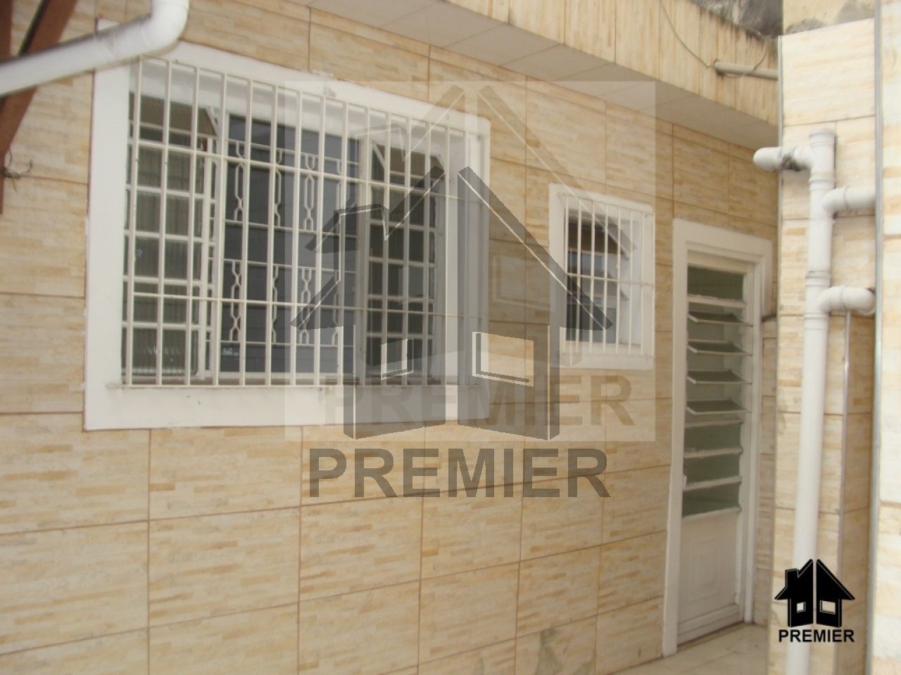 Casa de Vila para Locação - Vila Nhocune