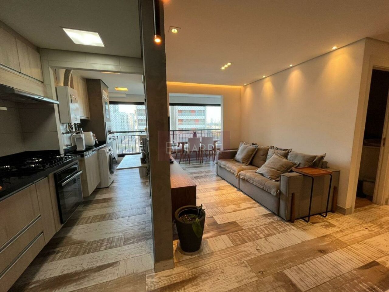 Apartamento para Venda - Vila Anastácio