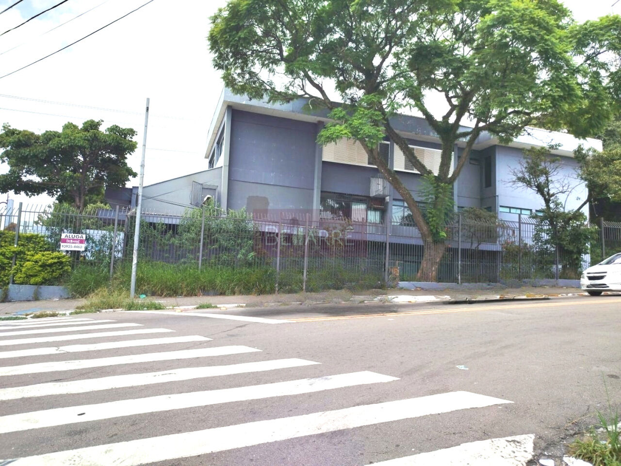 Prédio para Venda - Rio Pequeno