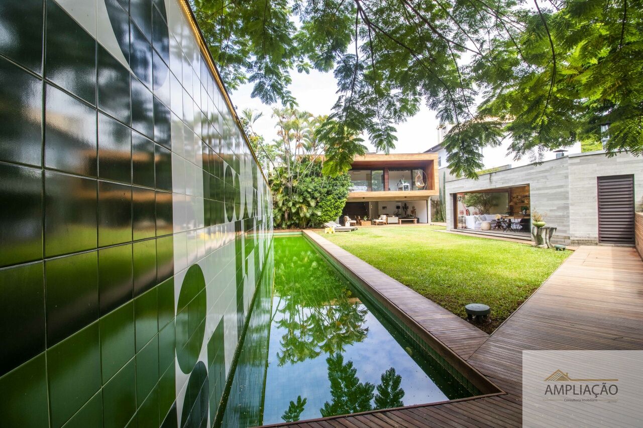 Sobrado para Venda - Jardim Leonor