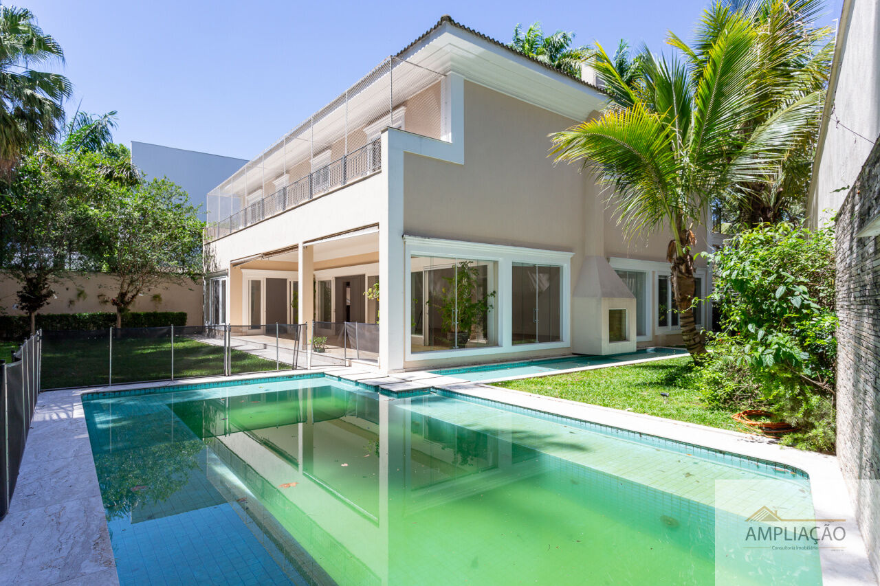 Sobrado para Venda - Jardim Leonor