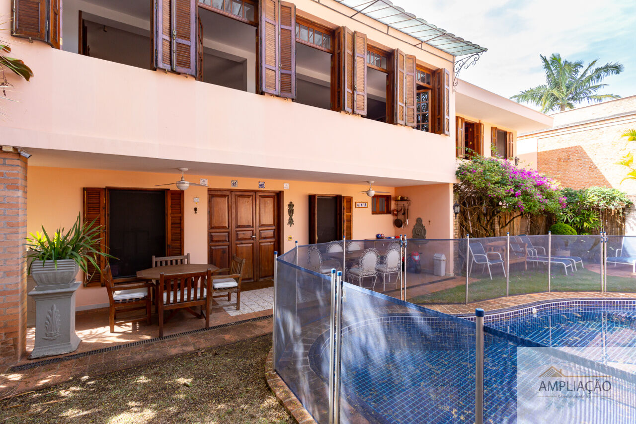 Sobrado para Venda - Jardim Leonor