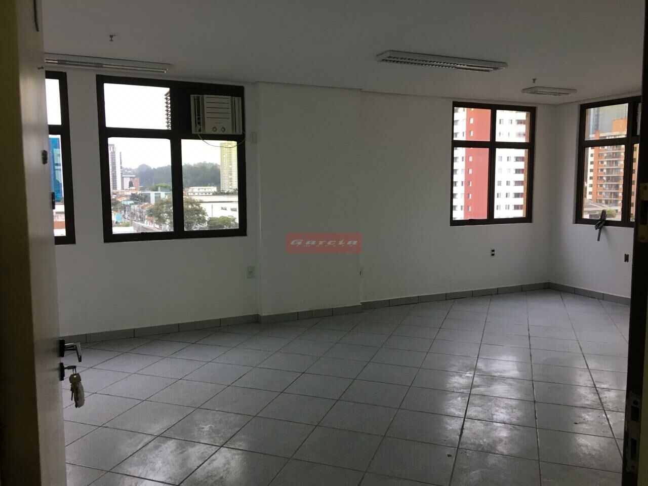 Conj. Comercial para Venda - CHÁCARA SANTO ANTÔNIO ZONA SUL