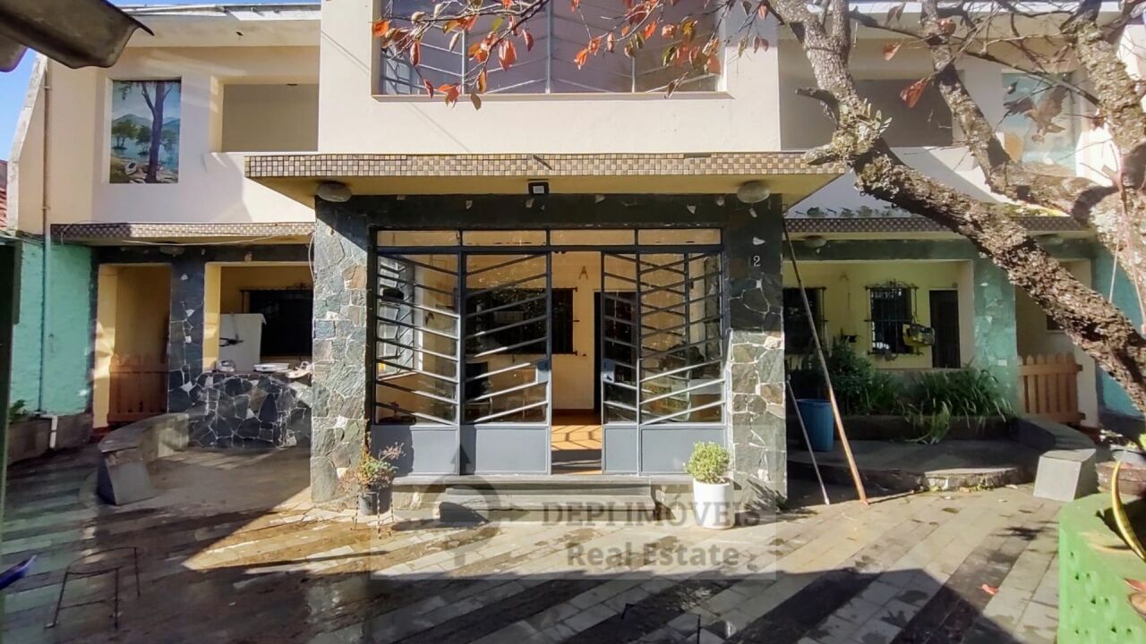 Sobrado para Venda - Vila Liviero