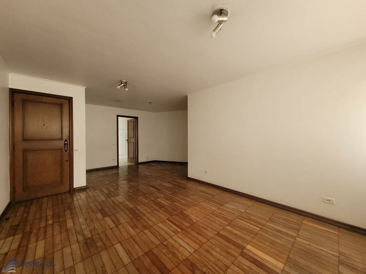 Apartamento à venda com 3 quartos, 110m² - Foto 5