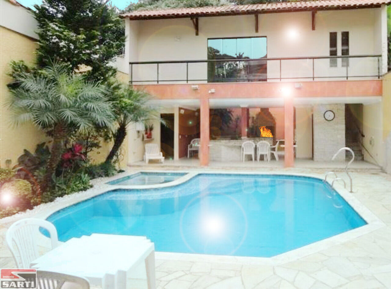 Casa Assobradada para Venda - Horto Florestal
