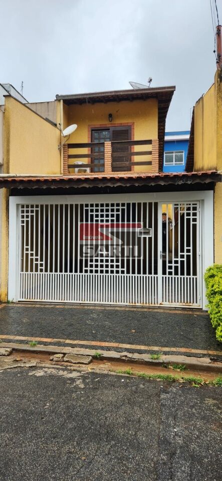Sobrado para Venda - Jardim Santa F