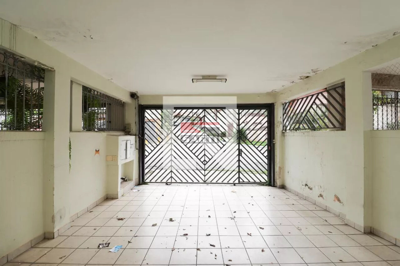 Sobrado para Venda - Conjunto Residencial Santa Terezinha