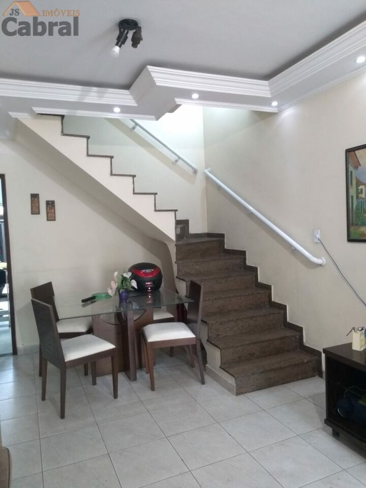 Sobrado para Venda - JAÇANÃ