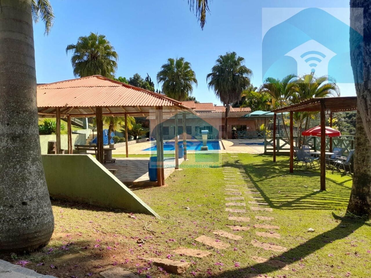 Casa Assobradada para Venda - Recanto dos Palmares