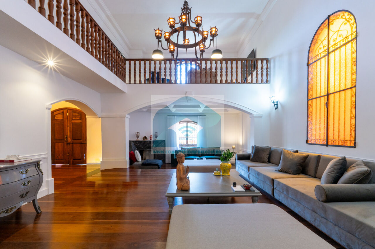 Casa Assobradada para Venda - Jardim Leonor