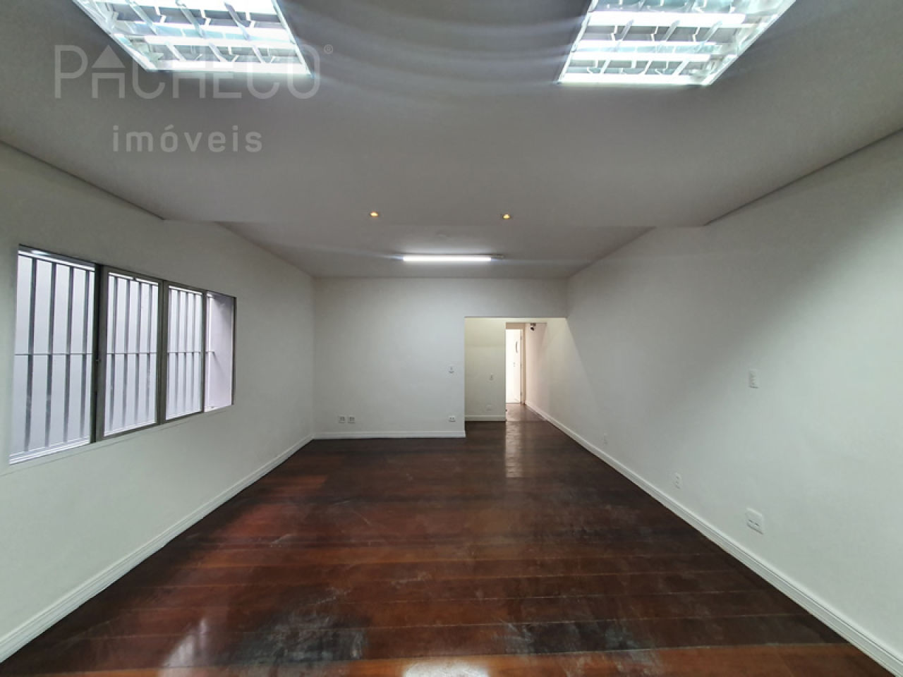 Casa - L1-48681