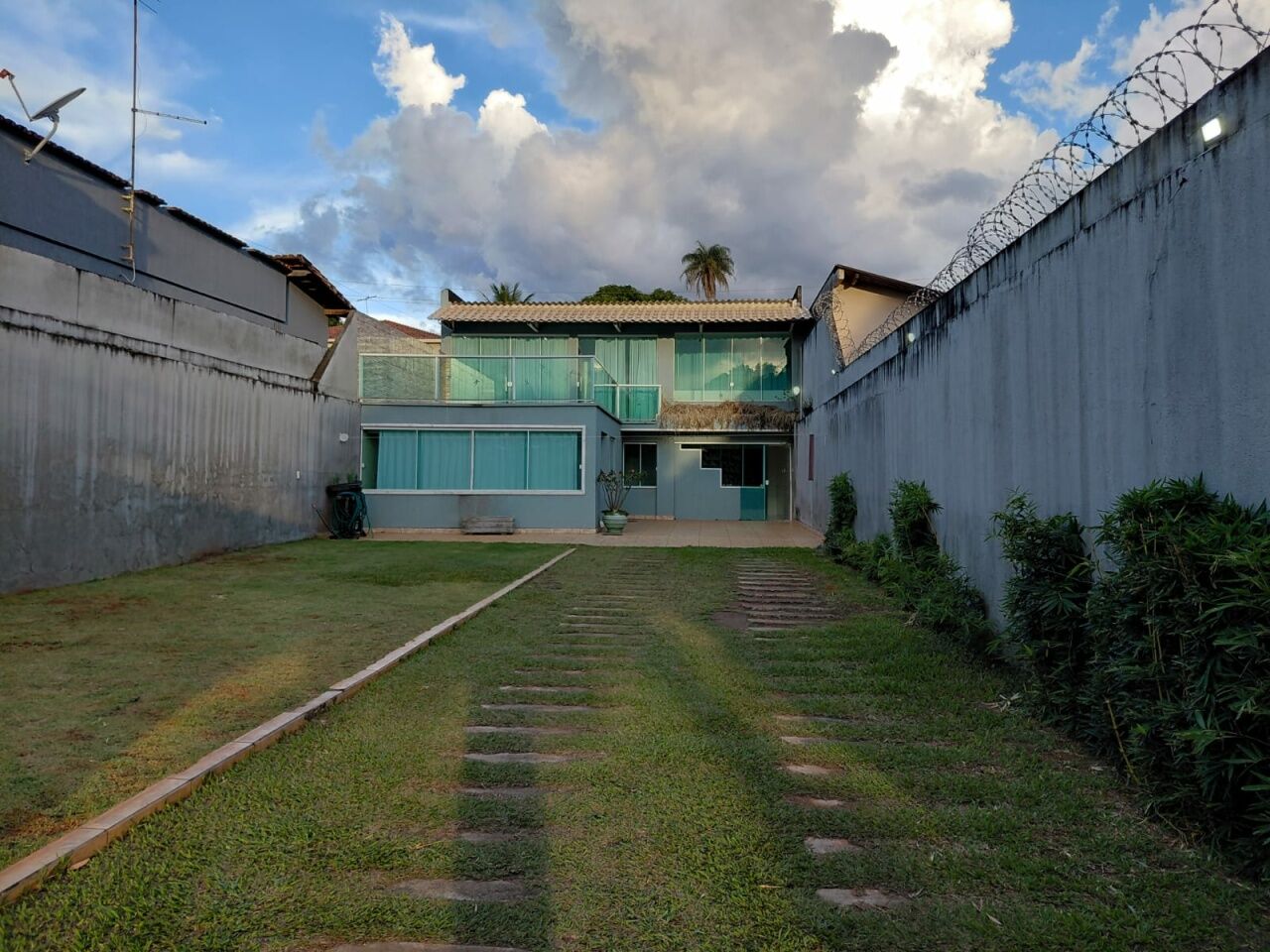 Sobrado para Locação - Sobradinho