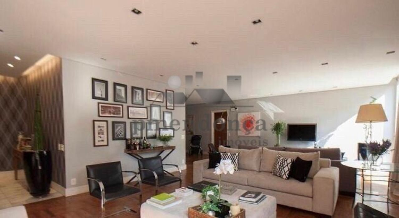 Apartamento, 3 quartos, 240 m² - Foto 2