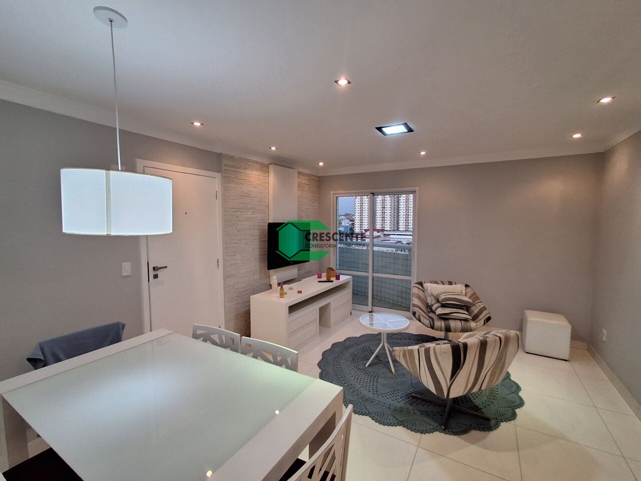 Apartamento para Venda - Vila Pinheirinho