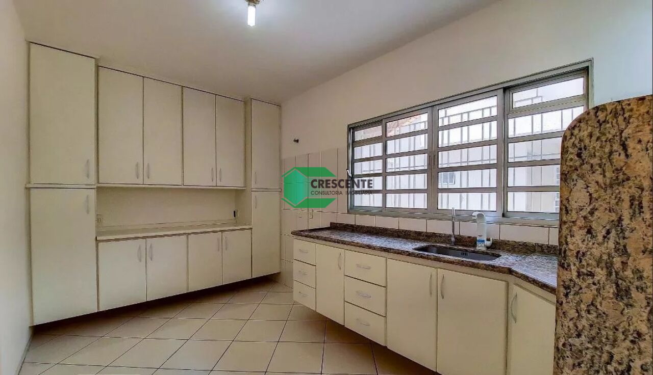 Sobrado para Venda - Centro