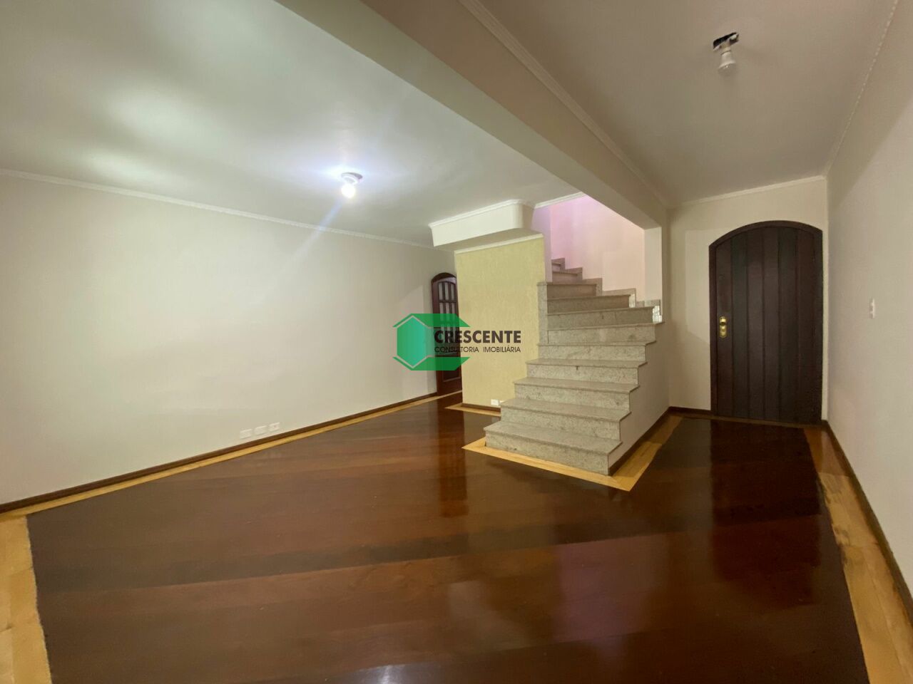 Sobrado para Venda - Jardim Itapoan