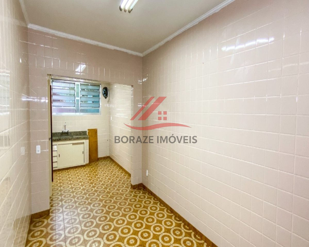 Casa com 3 quartos, sendo 1 suíte para venda no Centro em Santo André