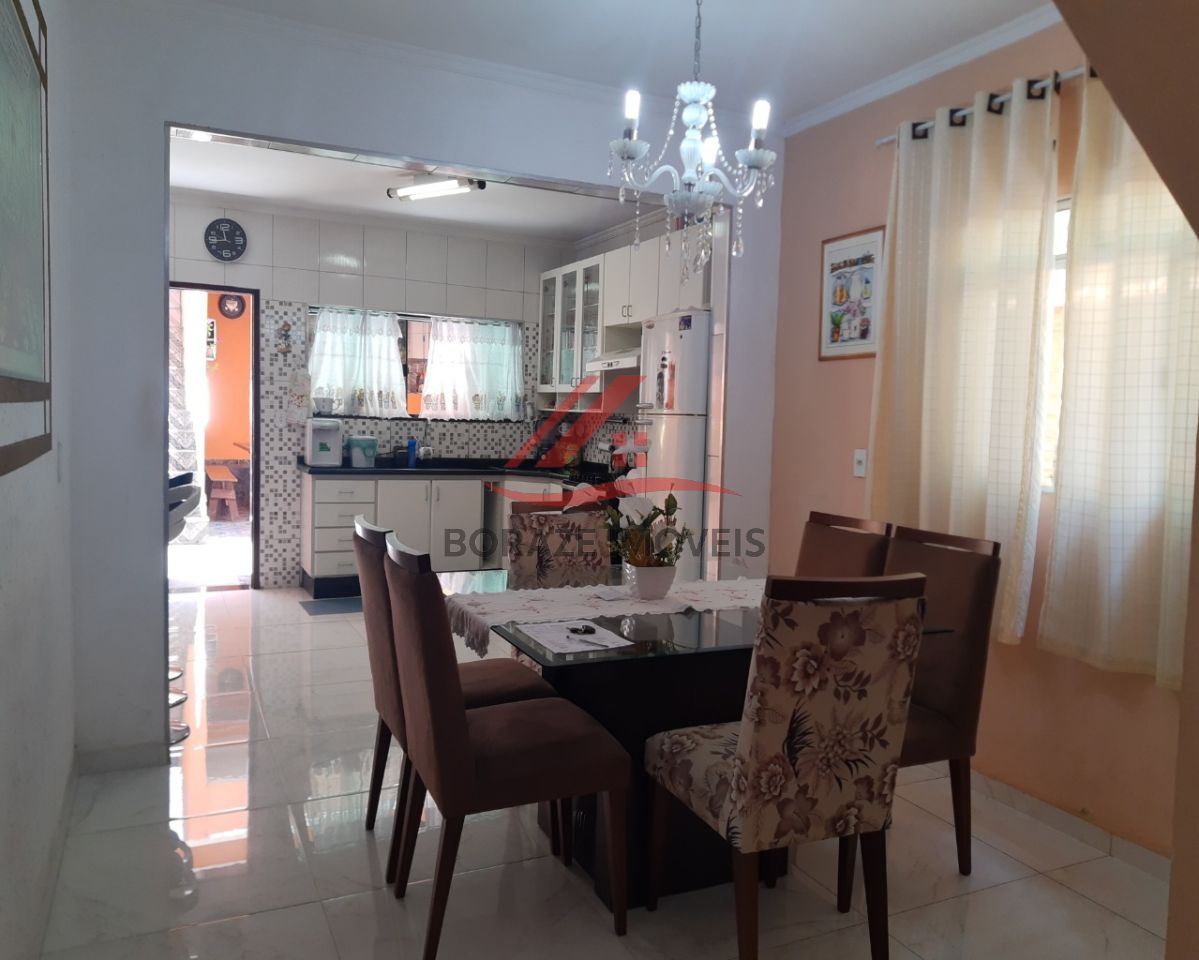 Sobrado com 3 quartos, sendo 1 suíte para venda no Parque Marajoara em Santo André