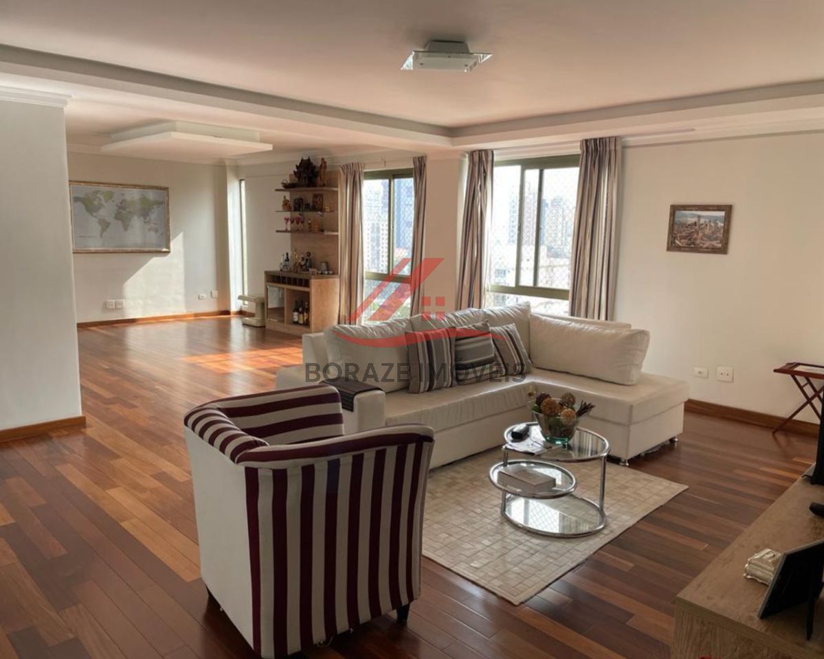 Apartamento com 4 quartos, sendo 1 suíte para venda no Centro em Santo André