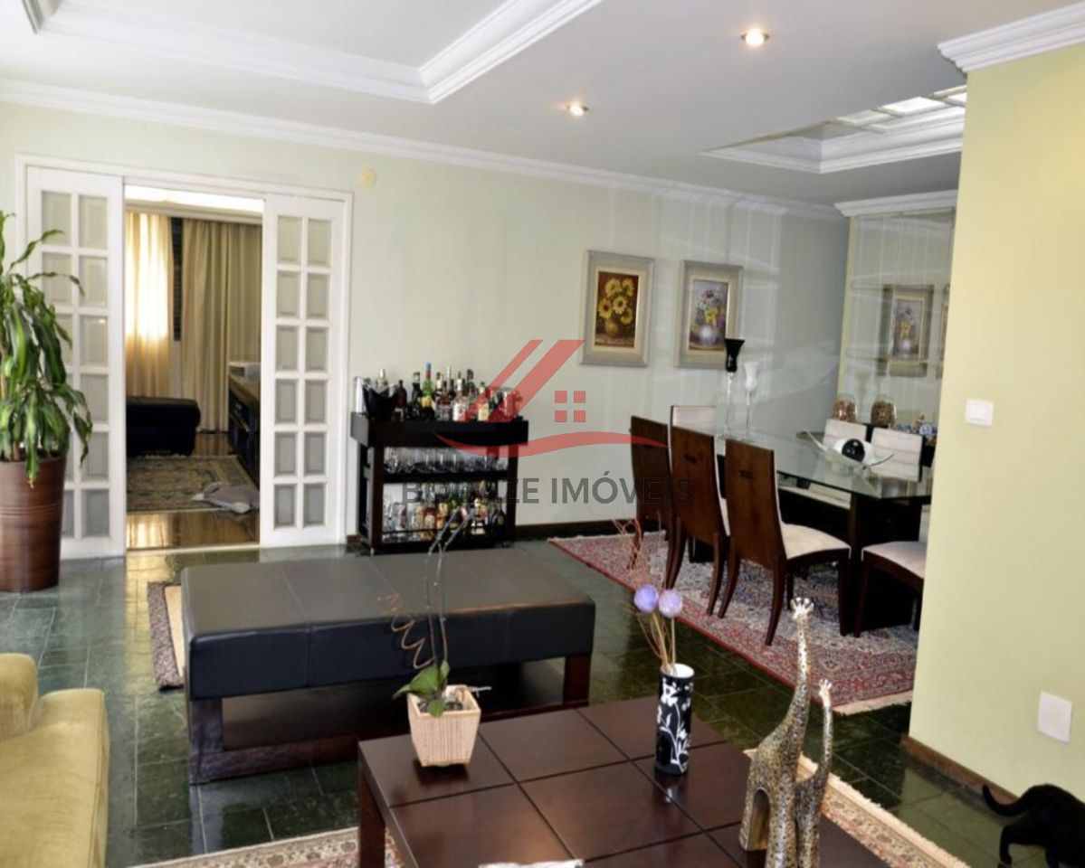 Apartamento com 3 quartos, sendo 1 suíte para venda na Vila Bastos em Santo André