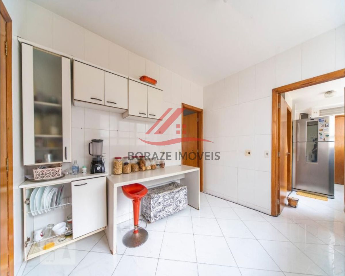 Apartamento com 4 quartos, sendo 1 suíte para venda na Vila Bastos em Santo André