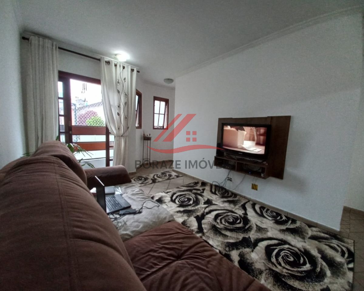 Sobrado com 3 quartos, sendo 1 suíte para venda na Vila Floresta em Santo André