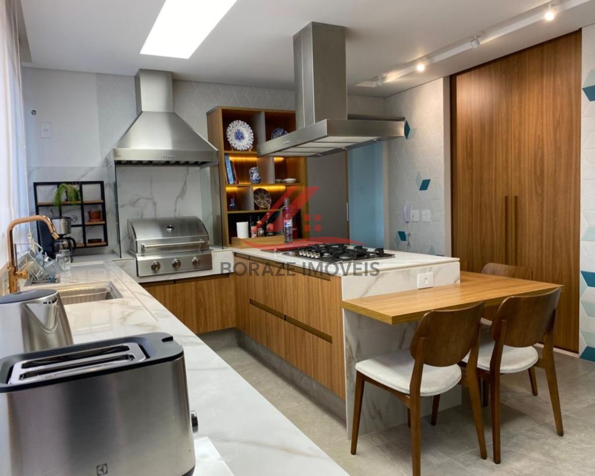 Apartamento com 4 quartos, sendo 1 suíte para venda na Vila Gilda em Santo André