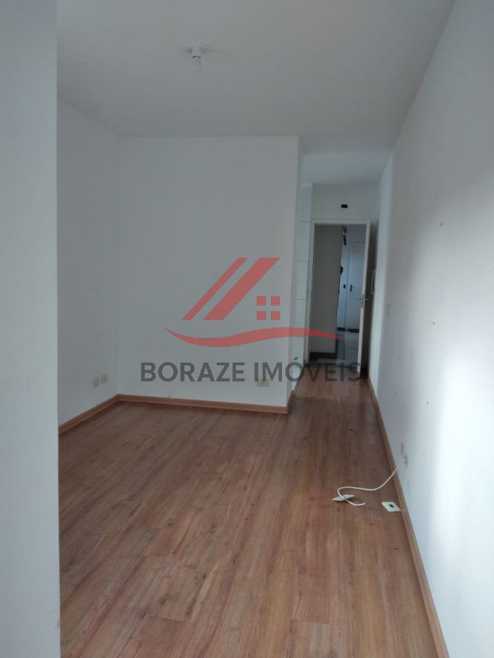 Apartamento com 2 quartos, sendo 1 suíte para venda no Parque Jaçatuba em Santo André