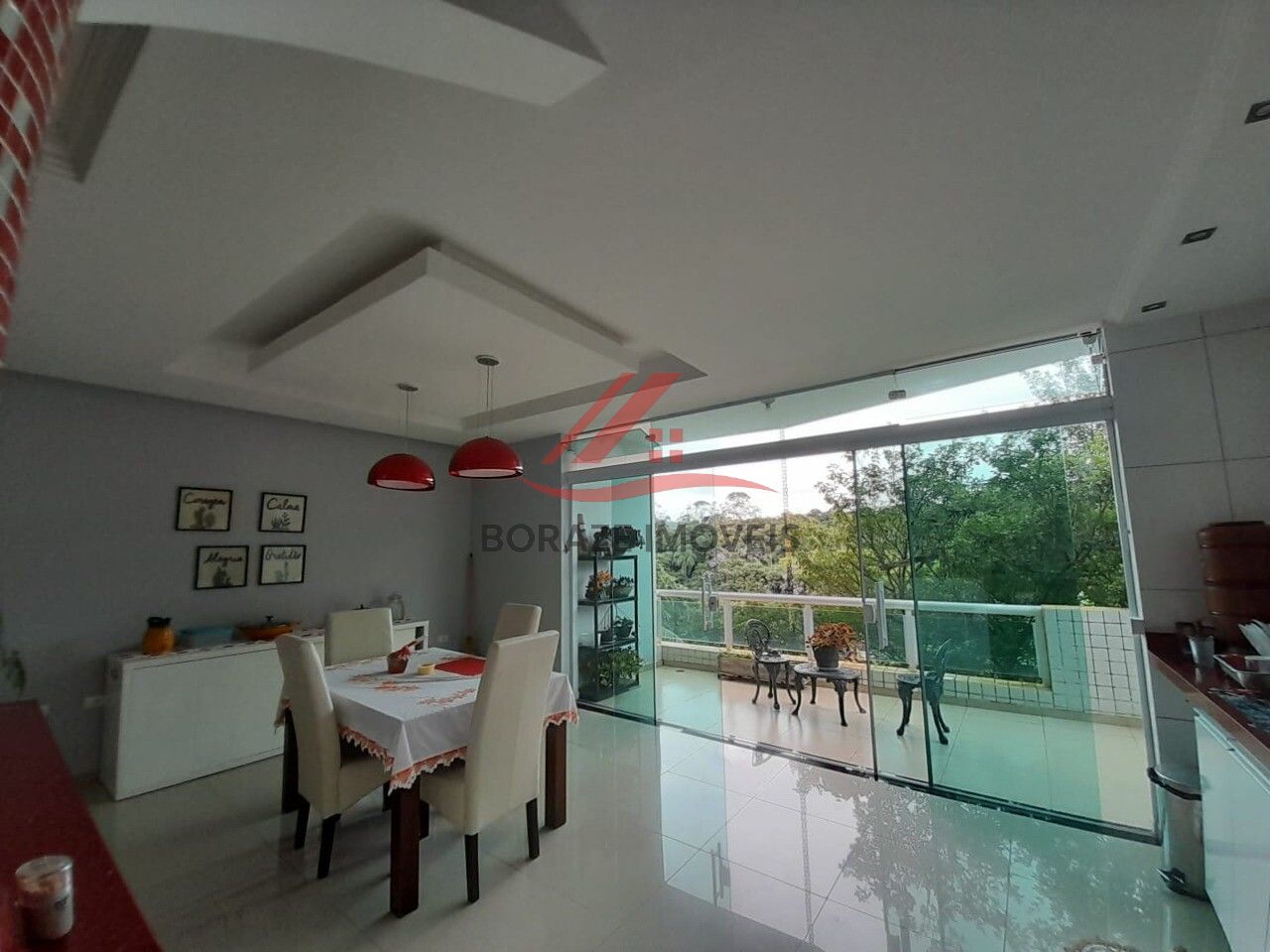 Sobrado com 3 suítes para venda no Bairro Balneária em São Bernardo do Campo