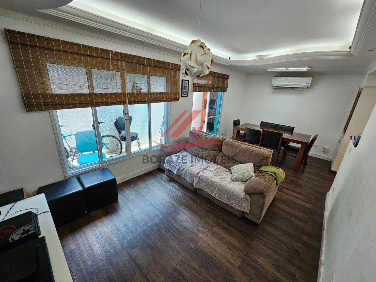 Sobrado com 3 quartos, sendo 1 suíte para venda na Vila Valparaíso em Santo André