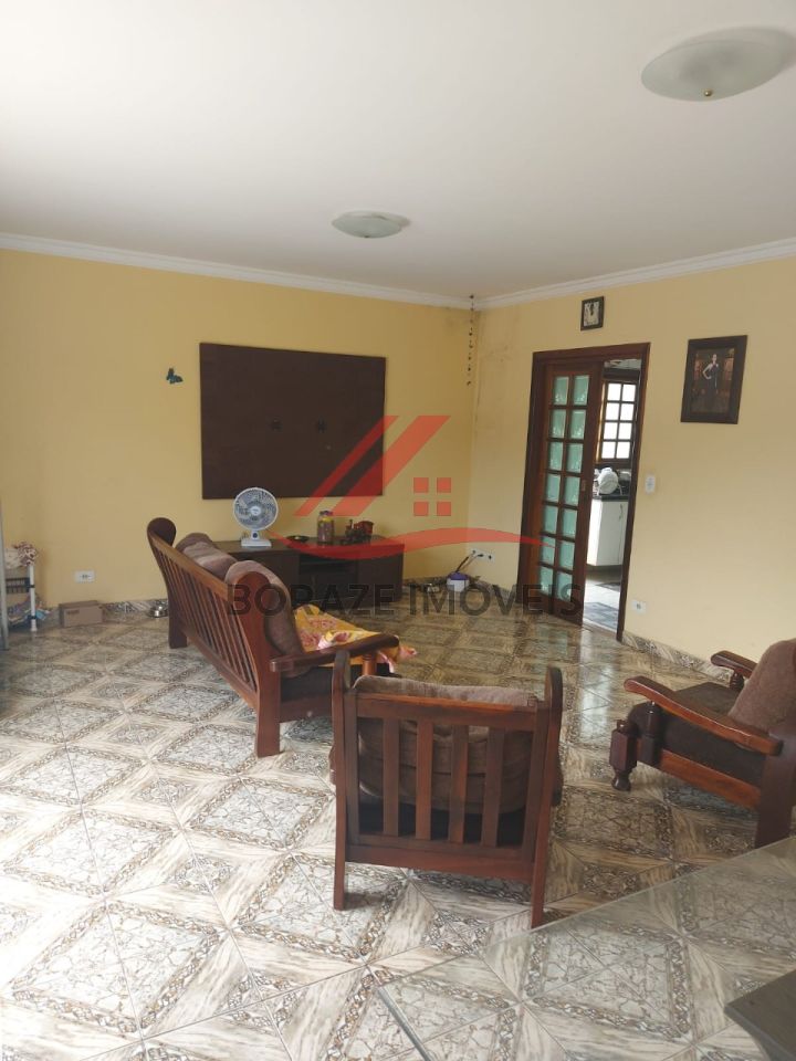 Sobrado com 3 quartos, sendo 1 suíte para venda na Vila Aurora em Ribeirão Pires.