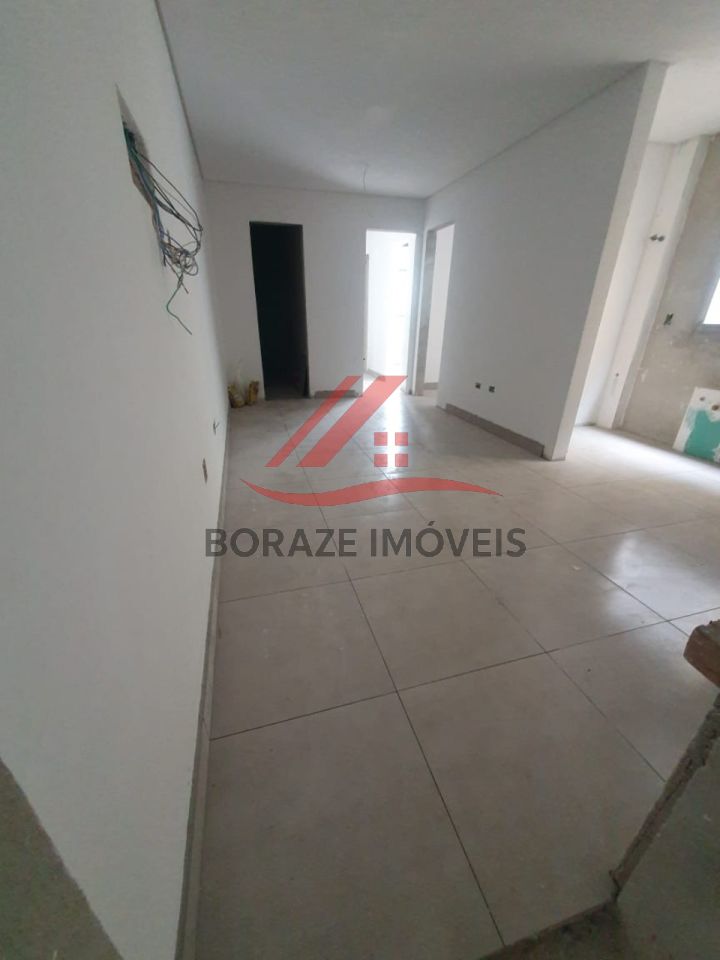 Cobertura com 2 quartos, sendo 1 suíte para venda no Campestre em Santo André.