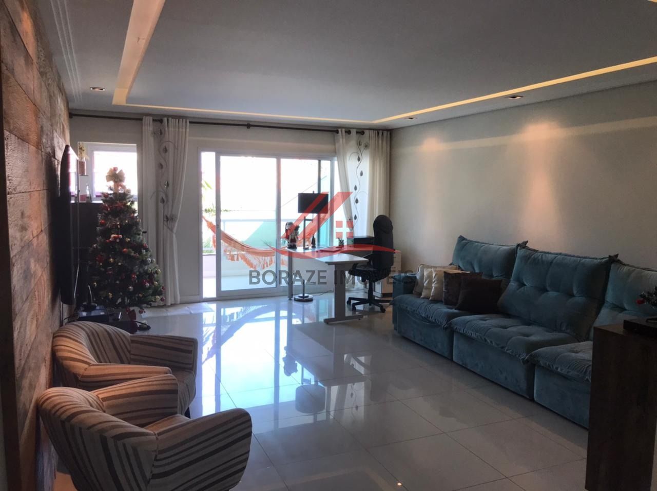 Sobrado para a venda no bairro Vila Alpina em Santo André - SP .