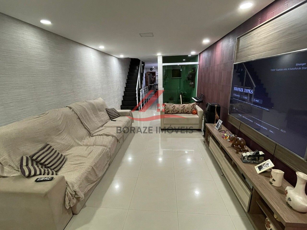 Sobrado com 3 quartos, sendo 1 suíte para venda na Vila Assunção em Santo André