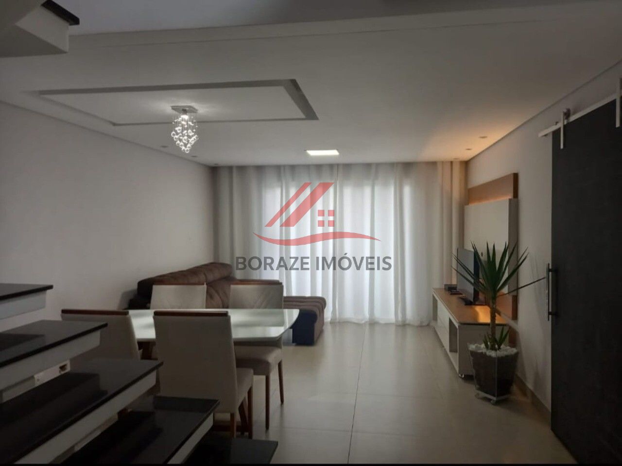 Sobrado com 2 suítes para venda na Vila Sacadura Cabral em Santo André