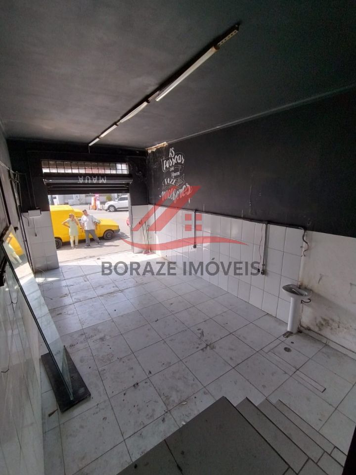 Salão comercial para alugar na no Jardim Pilar em Mauá