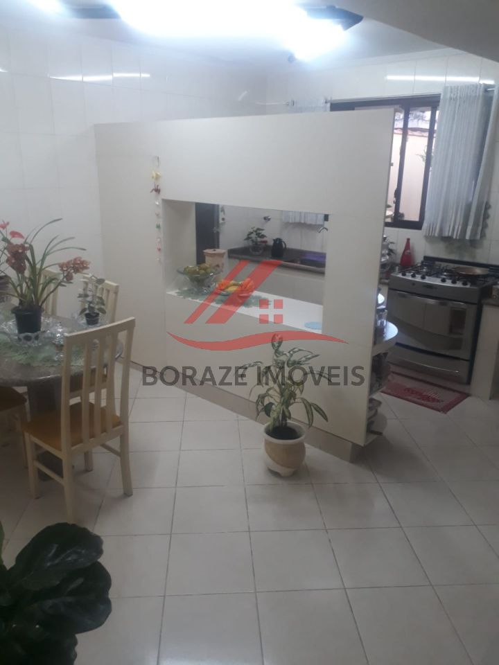 Sobrado com 2 quartos para venda na Vila Curuçá em Santo André