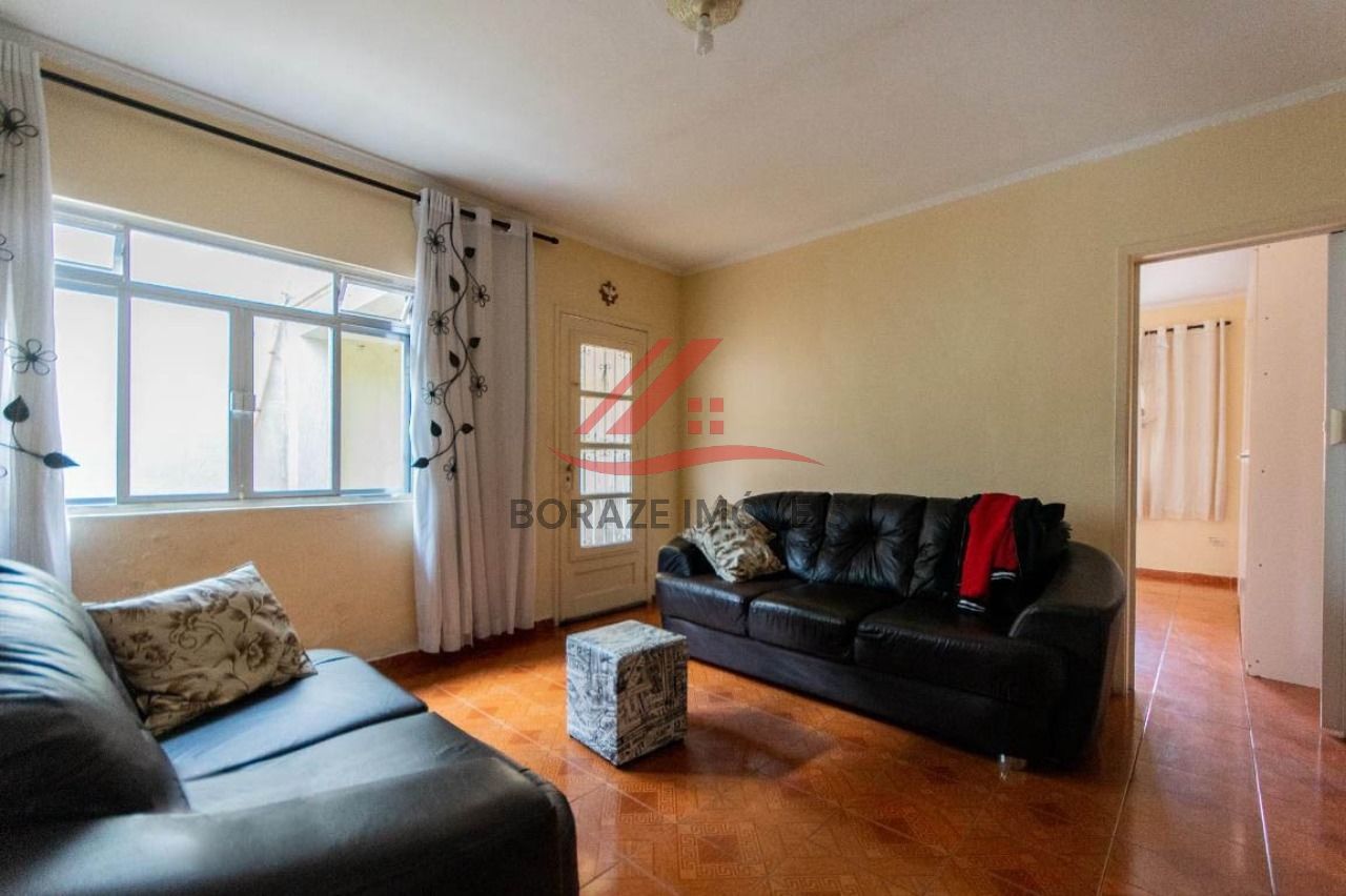 Casa à venda no bairro Vila Pires em Santo André - SP .