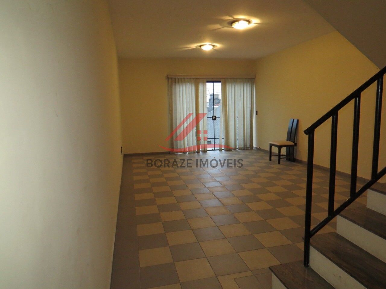 Sobrado com 3 quartos, sendo 1 suíte para venda na Vila Camilópolis em Santo André