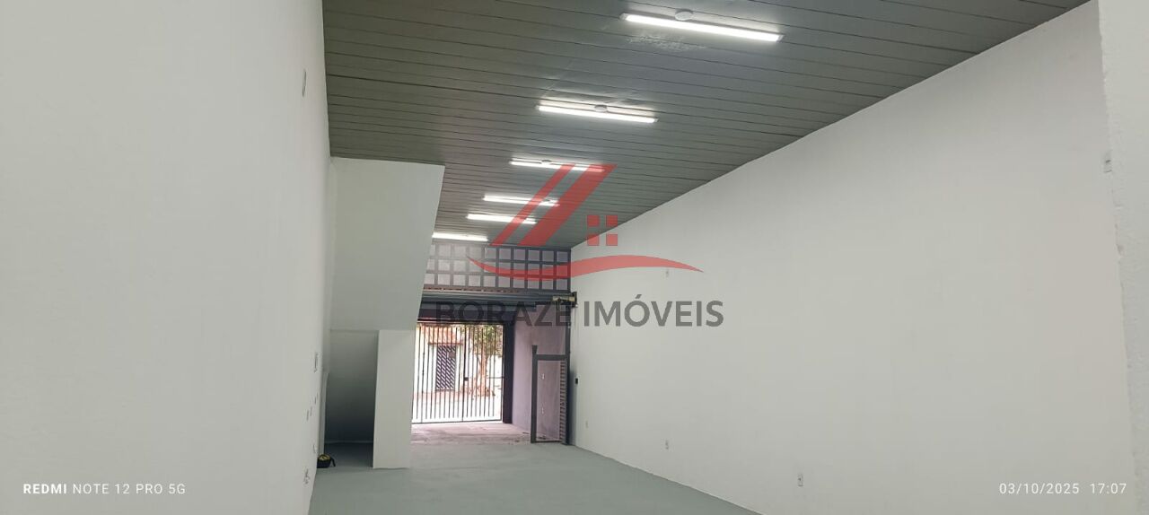 Aluga-se salão comercial no Jardim Guapituba