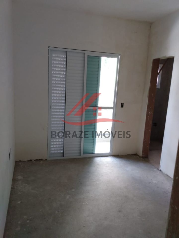 Apartamento com 2 quartos, sendo 1 suíte com sacada para venda no Jardim Bela Vista em Santo André