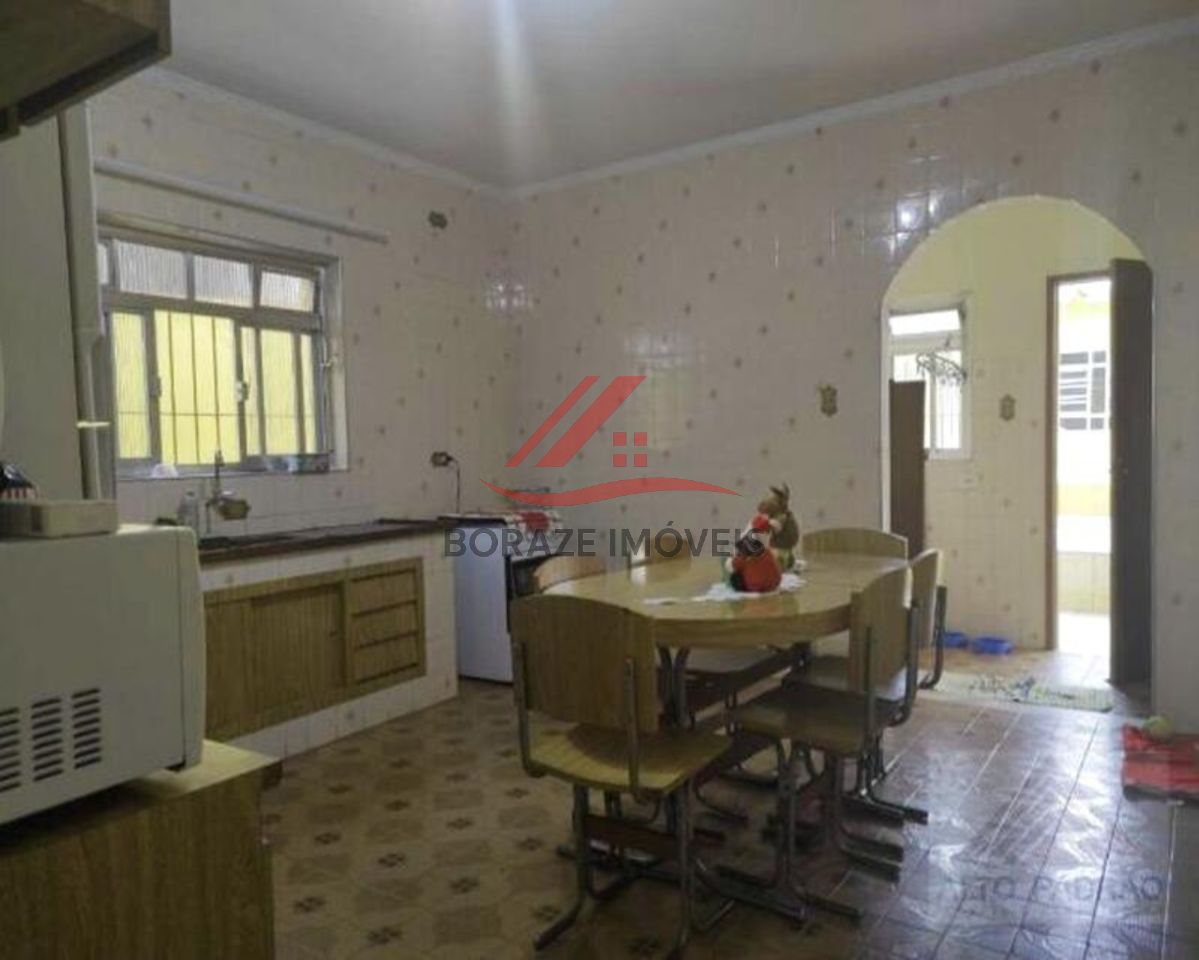 Casa para venda com 3 dormitórios sendo um suíte e 3 vagas na garagem em Mauá SP