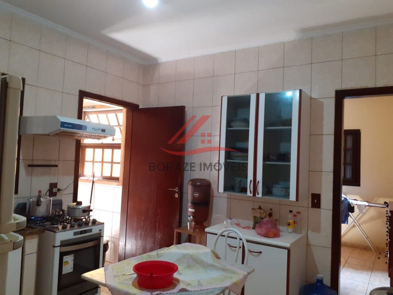 Sobrado com 3 quartos, sendo 1 suíte para venda no Parque São Vicente em Mauá