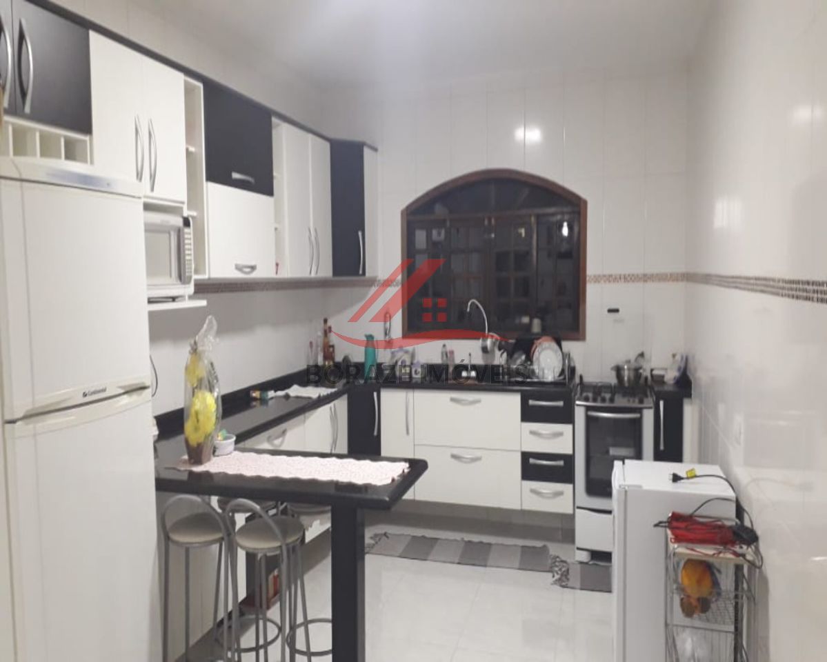 Sobrado com 3 quartos, sendo 1 suíte para venda no Jardim Quarto Centenário em Mauá