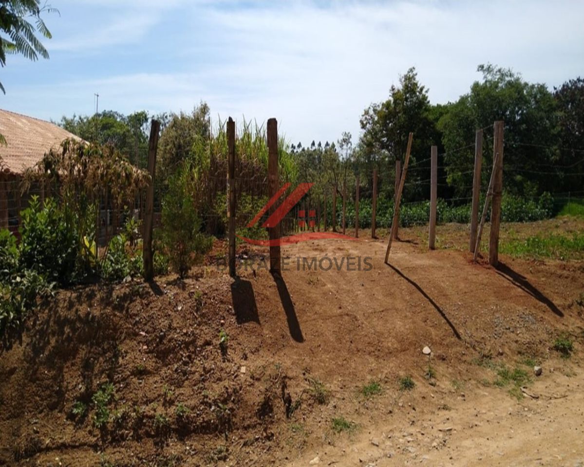 Chácara plana em excelente localização, pronto para deixa-la do seu jeito e curtir finais de semana 