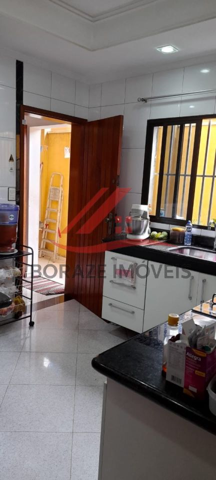 Sobrado com 4 suítes para venda na Vila Junqueira em Santo André