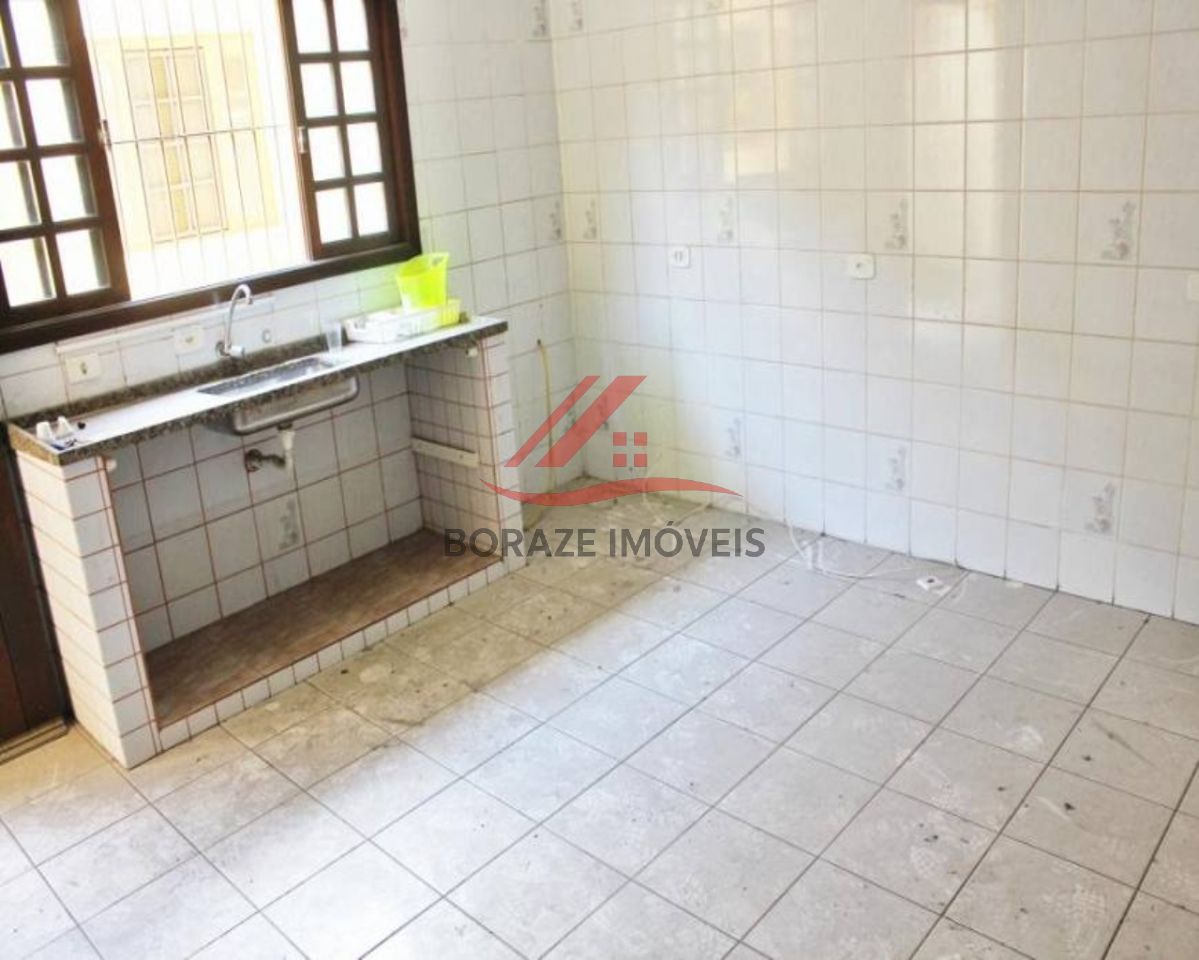 Sobrado com 3 quartos, sendo 1 suíte para venda Vila Mazzei em Santo André