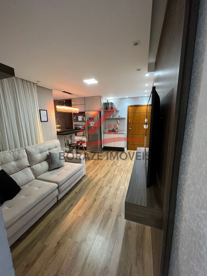 Cobertura com 3 quartos, sendo 1 suíte para venda em Santa Maria